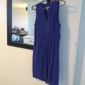 Old Navy pin-tuck swing sundress 🏖